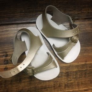 Gold and White Sun Sans Sandals Size 3